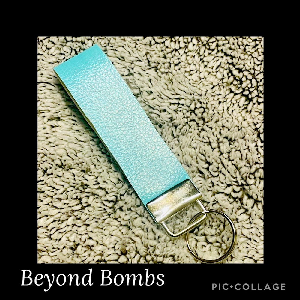 Teal Solid Color Wristlet